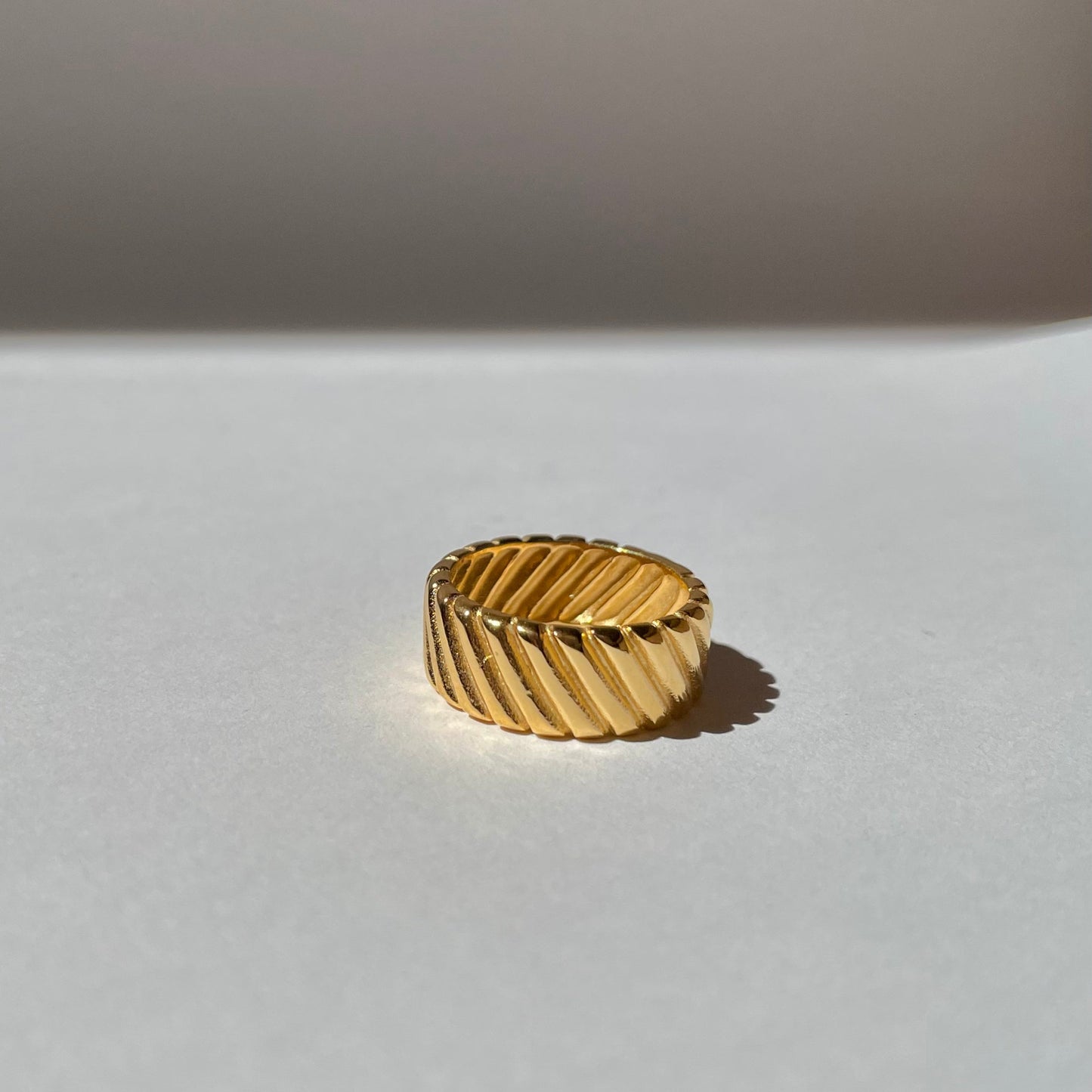 Mia Ring